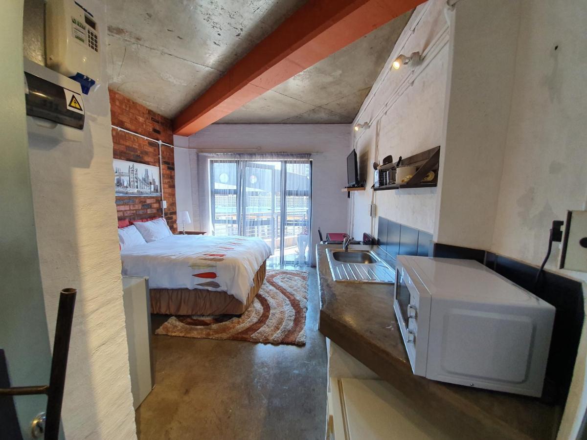 Kaleaba House In Vibey Maboneng Precint Appartamento Johannesburg Esterno foto
