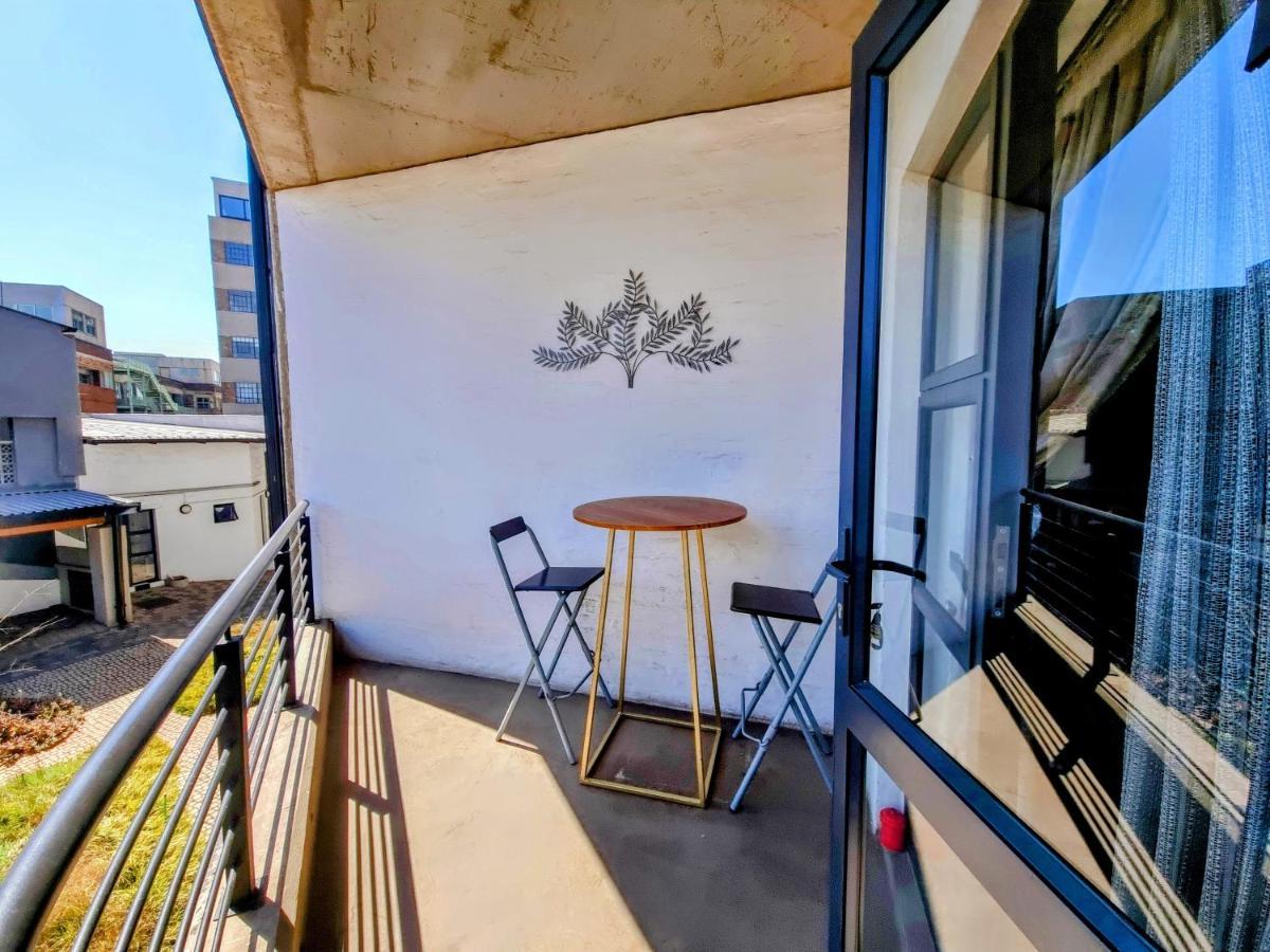 Kaleaba House In Vibey Maboneng Precint Appartamento Johannesburg Esterno foto