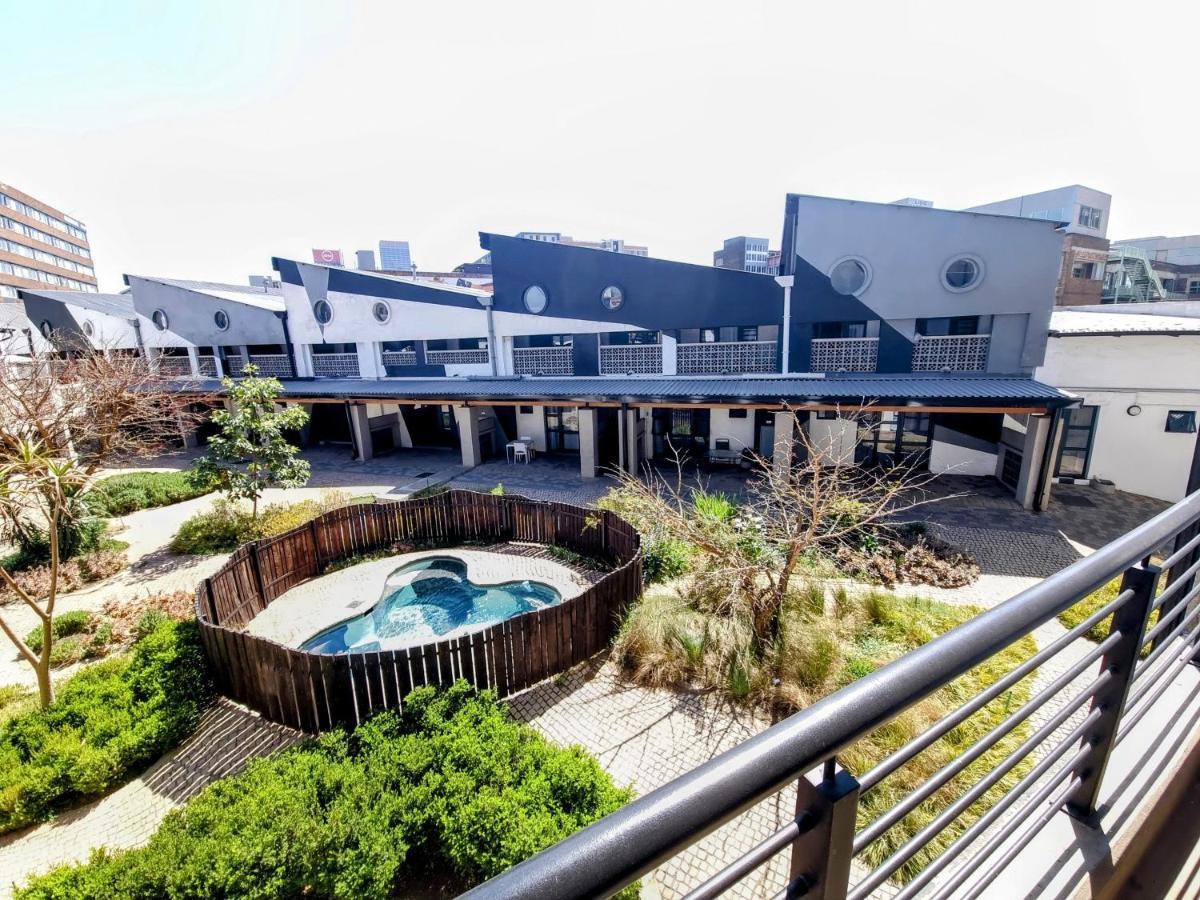 Kaleaba House In Vibey Maboneng Precint Appartamento Johannesburg Esterno foto